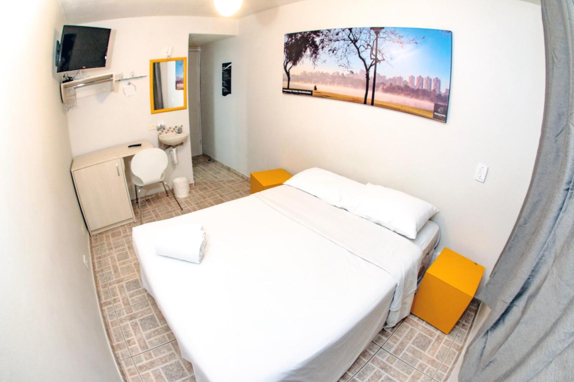 Esquina Batel - Hotel Economico クリチバ エクステリア 写真