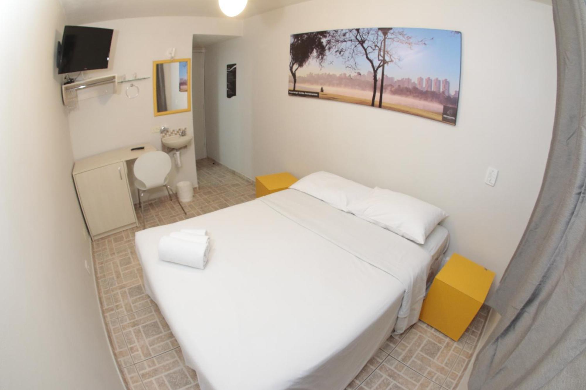 Esquina Batel - Hotel Economico クリチバ エクステリア 写真