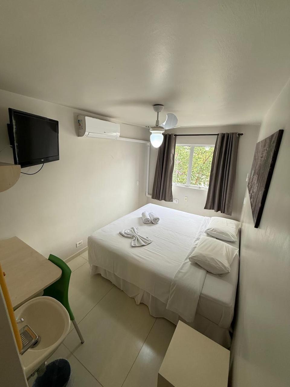 Esquina Batel - Hotel Economico クリチバ エクステリア 写真