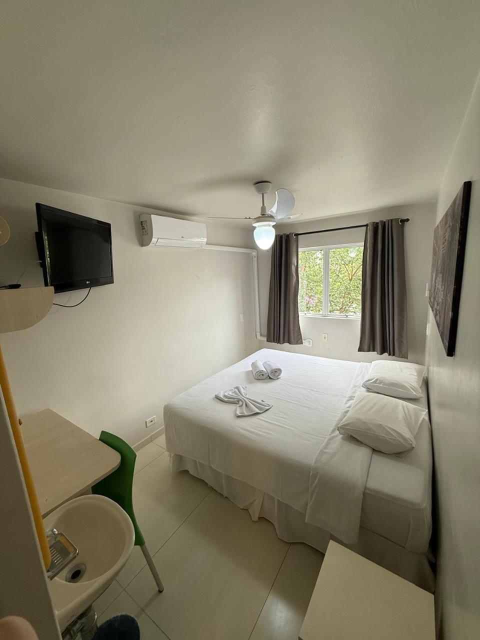 Esquina Batel - Hotel Economico クリチバ エクステリア 写真
