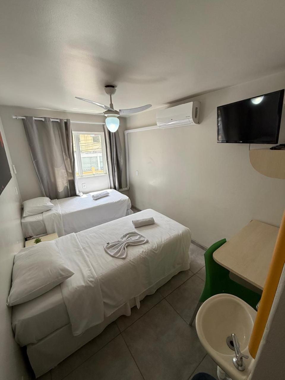 Esquina Batel - Hotel Economico クリチバ エクステリア 写真